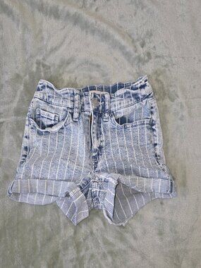 SO Low Rise "Favorite Shortie" Shorts